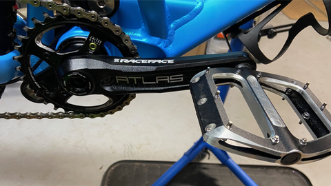 Race Face Atlas Cinch Crank Arm Set [Rider Review]