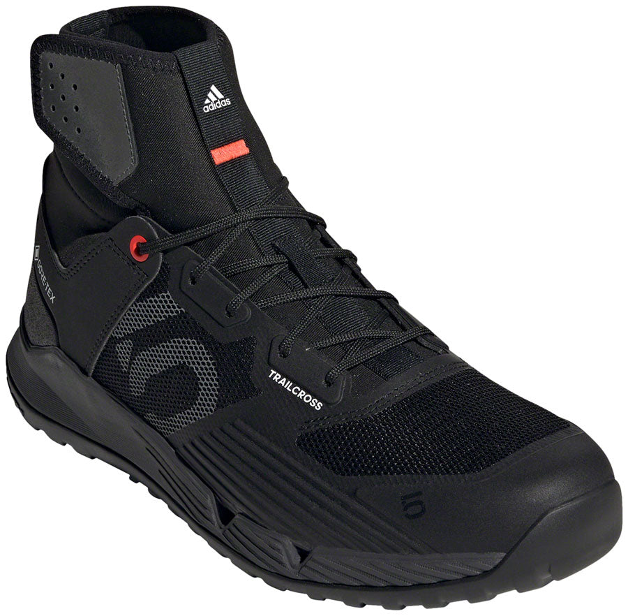 Five Ten Trailcross GTX Flat Shoes - Men's, Core Black / DGH Solid Gray / FTWR White, 9.5