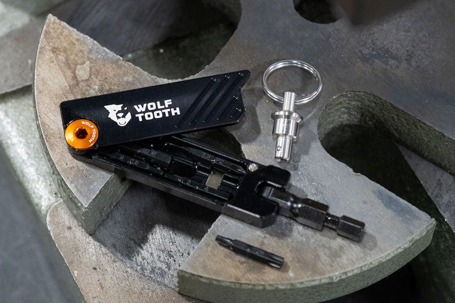 Wolf Tooth 6-Bit Hex Wrench Multi-Tool with Keyring - Gray - Bike Multi-Tool - 6-Bit Hex Wrench Multi-Tool