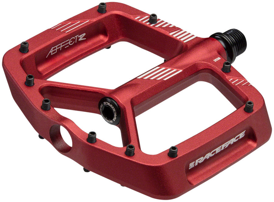 RaceFace Aeffect R Pedals - Platform, Aluminum, 9/16", Red MPN: PD22AERRED UPC: 821973396347 Pedals Aeffect R Pedals