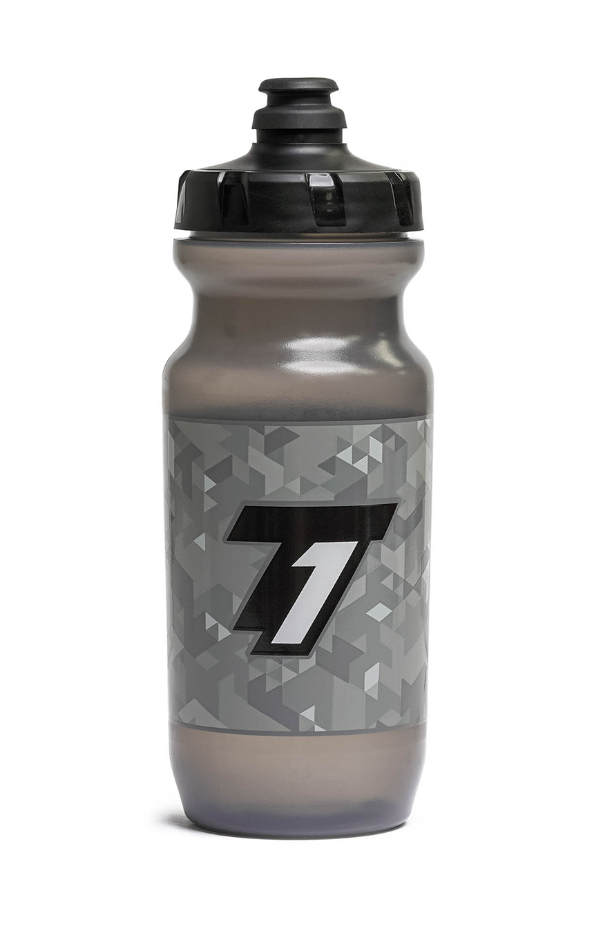 Trail One Components Water Bottle 22oz. - Digital Camo